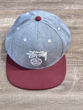 Stussy Men's Pre-owned Hat Cap Snap Back Grey Red Spell Out One Size Adjustable